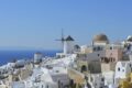 Carente trasporto pubblico a Santorini: l’ideale è il noleggio auto